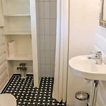 Ferienhaus In Nex With 3 Bedrooms And Wifi